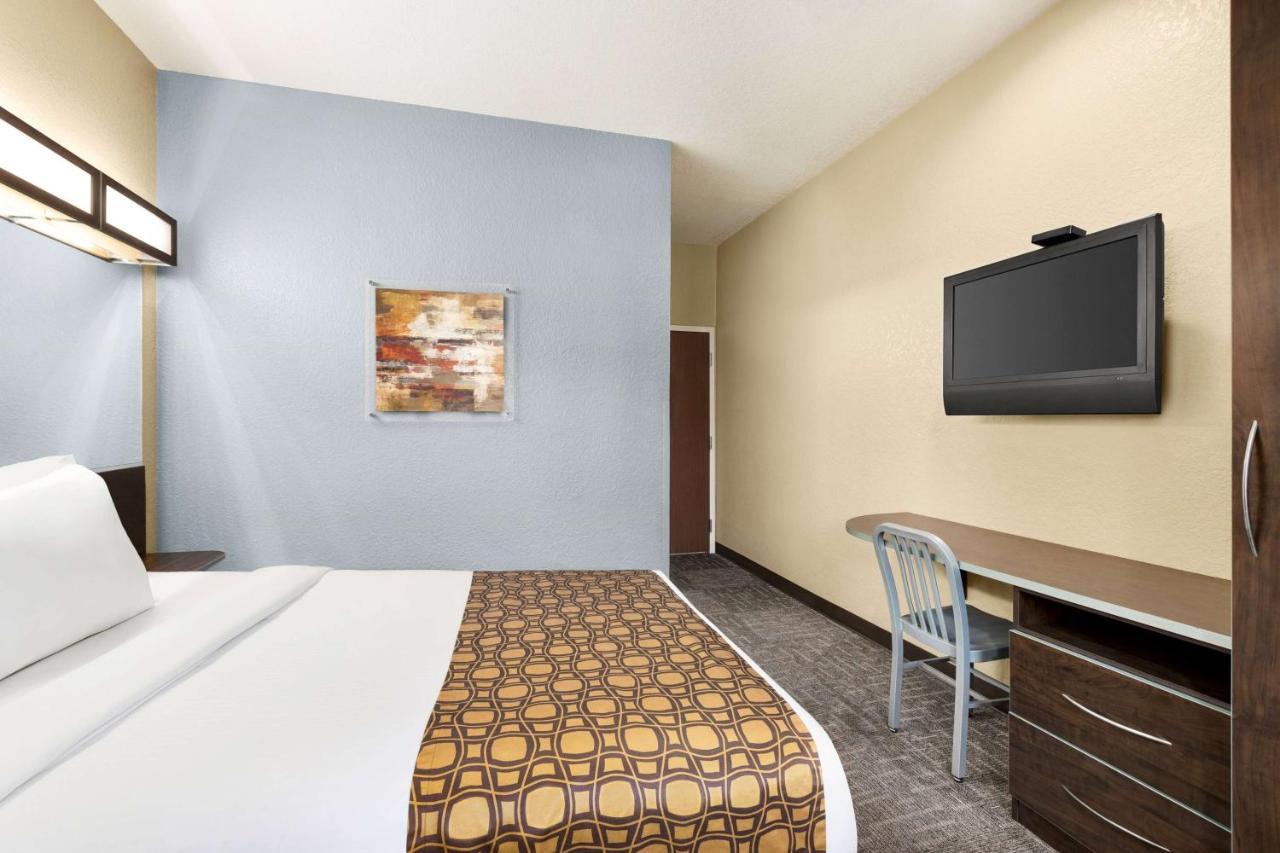 Microtel Inn & Suites By Wyndham Woodstock/Atlanta North Exterior foto