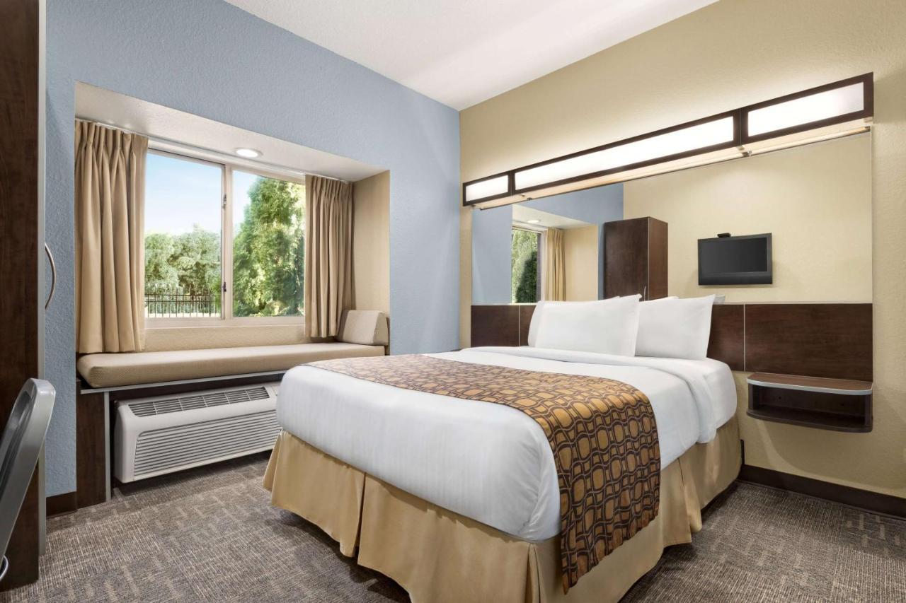 Microtel Inn & Suites By Wyndham Woodstock/Atlanta North Exterior foto